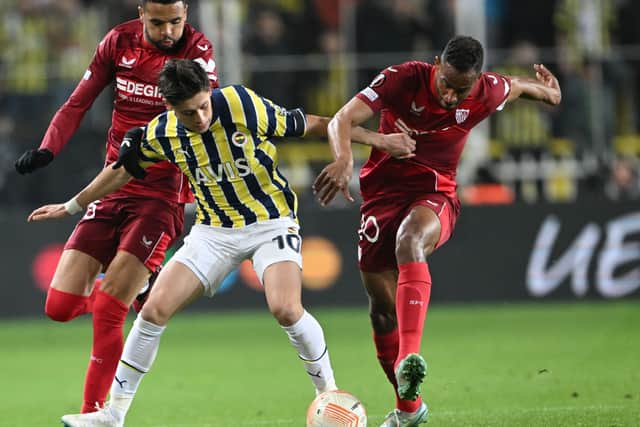 Youseff En-Nesyri came in to fill the Watkins void