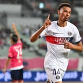 Paris Saint-Germain striker Hugo Ekitike celebrates scoring a goal. Today’s Premier League transfers includes gossip and speculation involving West Ham, Everton, and Manchester United.