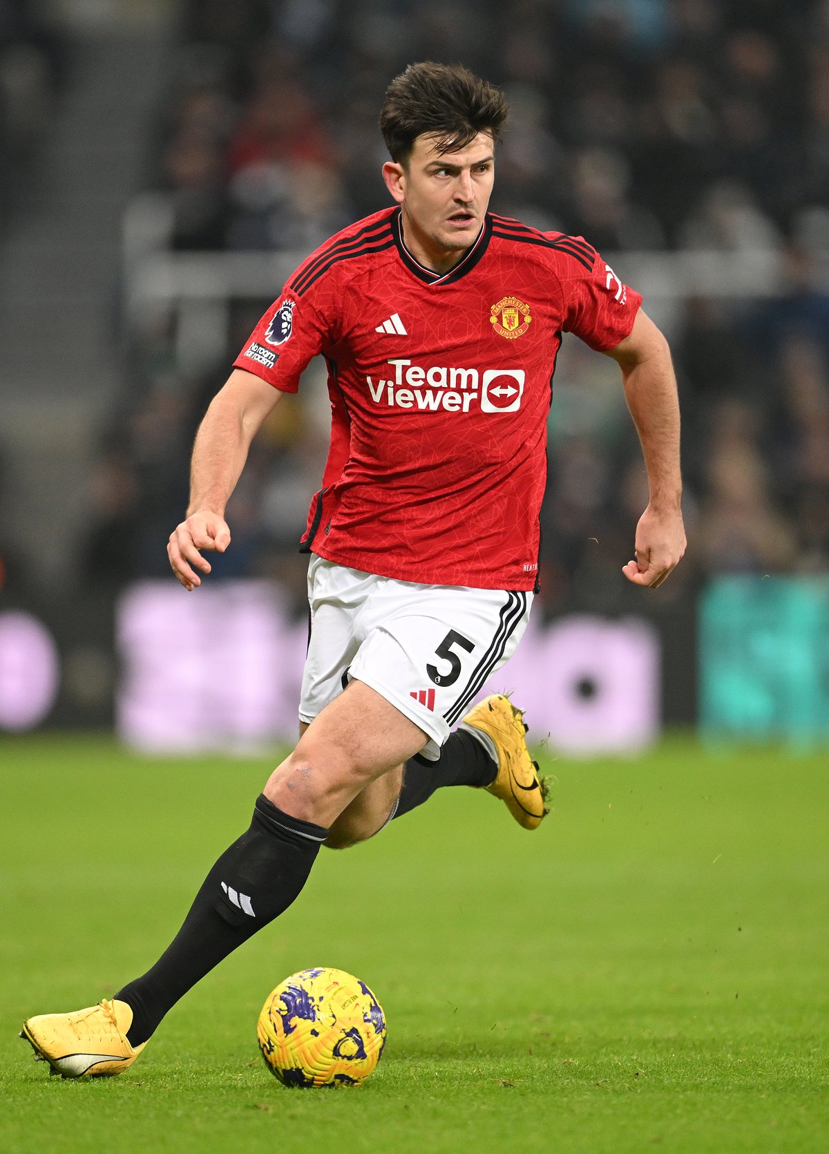 Man Utd's Harry Maguire wasn't the Player of the Month - this is why he  still deserves the award