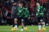 Liverpool manager Jurgen Klopp with players Alexis Mac Allister and Diogo Jota. 