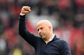 : Arne Slot, Manager of Liverpool, celebrates following the team's victory in the Premier League match between Manchester United FC and Liverpool FC at Old Trafford on September 01, 2024 in Manchester, England. (Photo by Michael Regan/Getty Images)