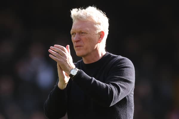 David Moyes, Manager of Everton, applauds the fans following the Premier League match between Everton FC and Manchester United FC at Goodison Park on February 22, 2025 in Liverpool, England. (Photo by Lewis Storey/Getty Images)