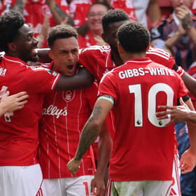 Dan Ndoye celebrates with his Nottingham Forest teammates including Chris Wood, Ola Aina and Morgan Gibbs-White after scoring against Brentford | AFP / Getty Images