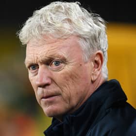 David Moyes looks on as Everton take on Wolverhampton Wanderers | Clive Mason/Getty Images