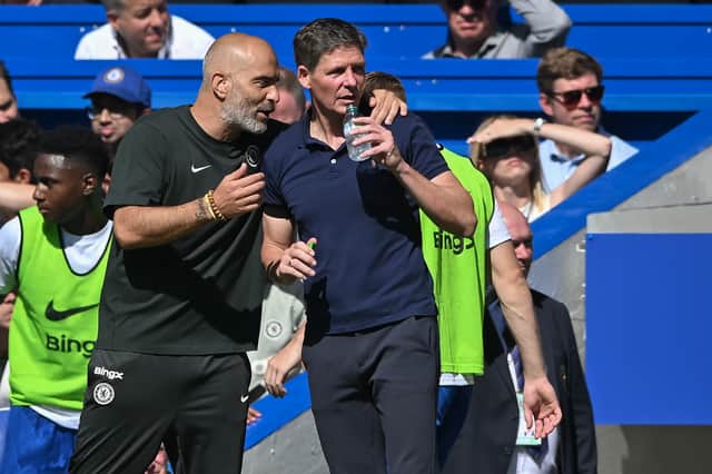 Chelsea manager Enzo Maresca in conversation with Crystal Palace boss Oliver Glasner as their sides meet in the Premier League | Vince Mignott/MB Media/Getty Images
