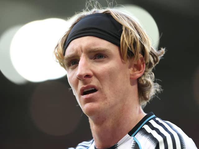 Anthony Gordon has gone 10 months without a goal contributon leaving his hopes of an England place in jeopardy.