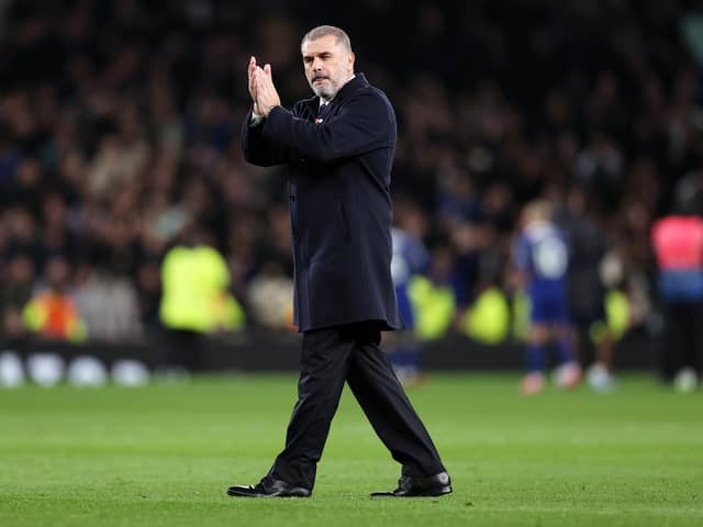 Ange Postecoglou acknowledges the Spurs fans following the team's defeat to Chelsea. (Photo by Ryan Pierse/Getty Images)