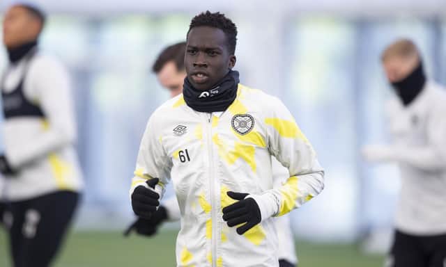 On loan from Newcastle United until the end of the season. His contract there expires in 2026.